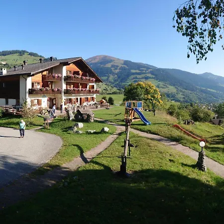 Familien Und Wanderhotel Clarezia *