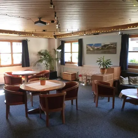 Familien Und Wanderhotel Clarezia Breíl