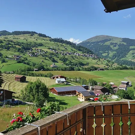 Familien Und Wanderhotel Clarezia 酒店 *